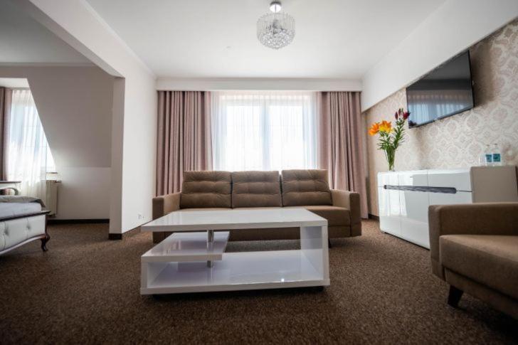 Hotel Palacowa Наріль Екстер'єр фото