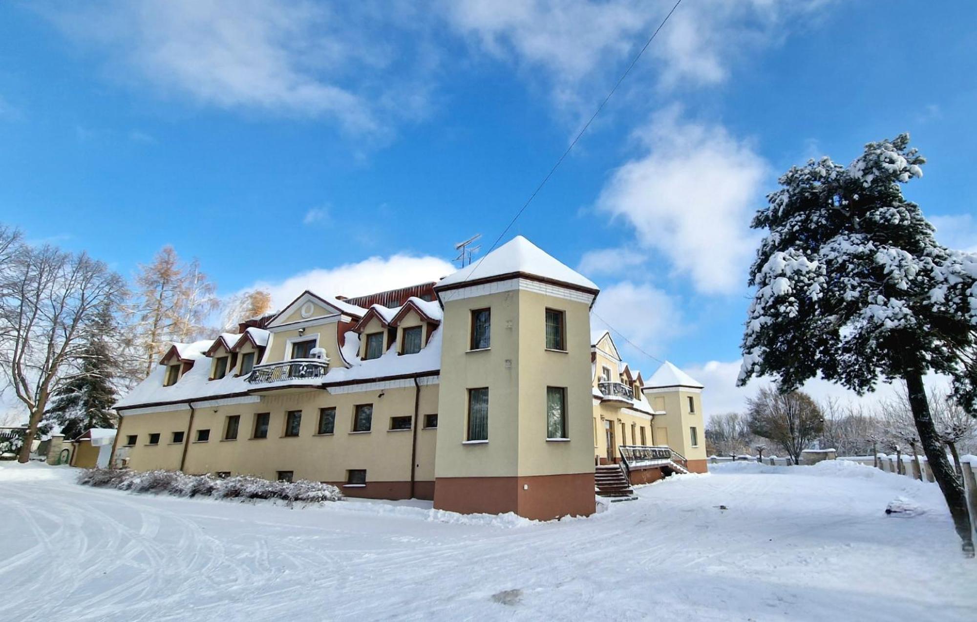 Hotel Palacowa Наріль Екстер'єр фото
