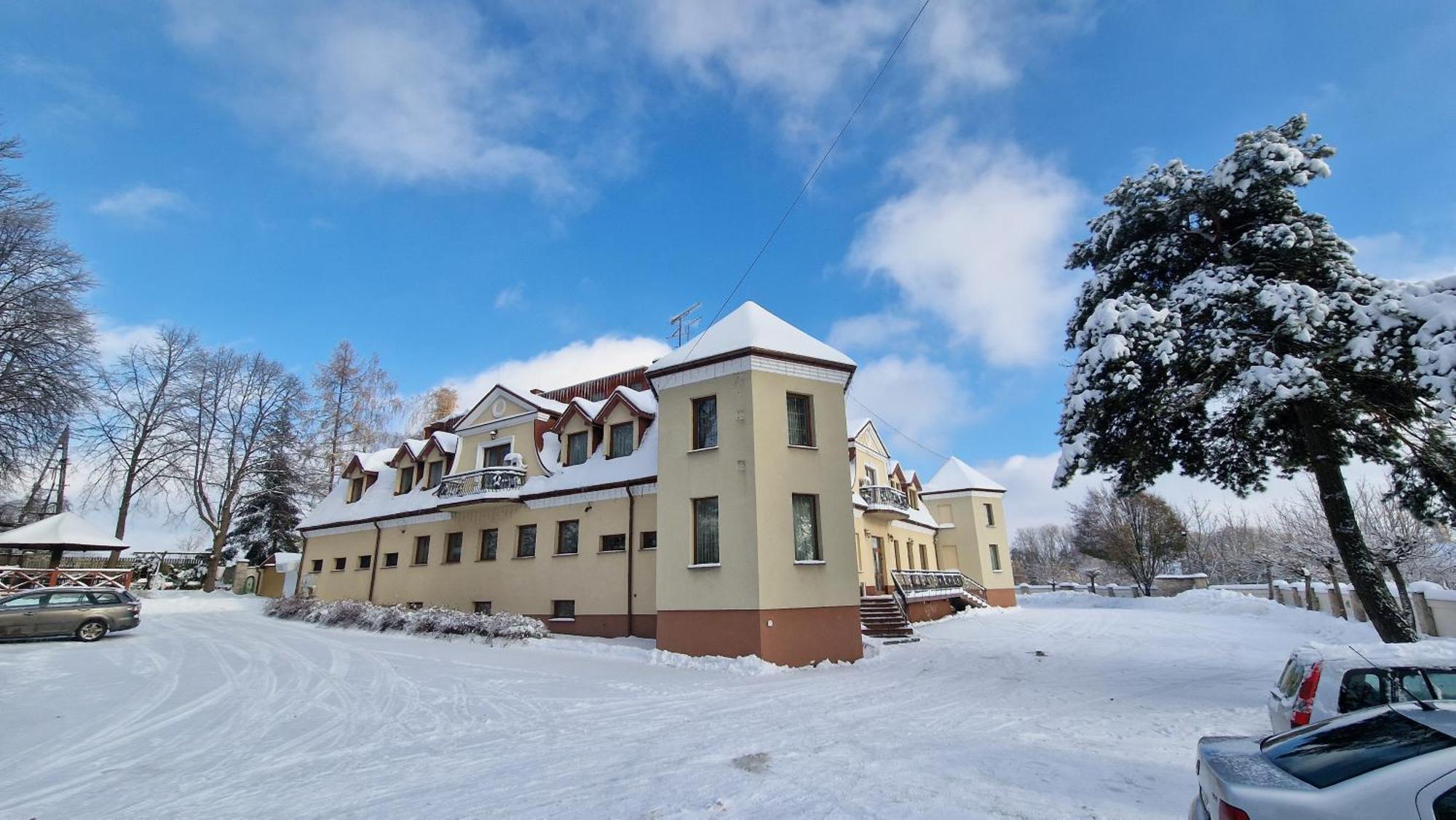 Hotel Palacowa Наріль Екстер'єр фото